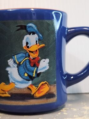 Vintage Disney Store Donald Duck Mug Blue Sailor Suit Yellow Interior Thailand